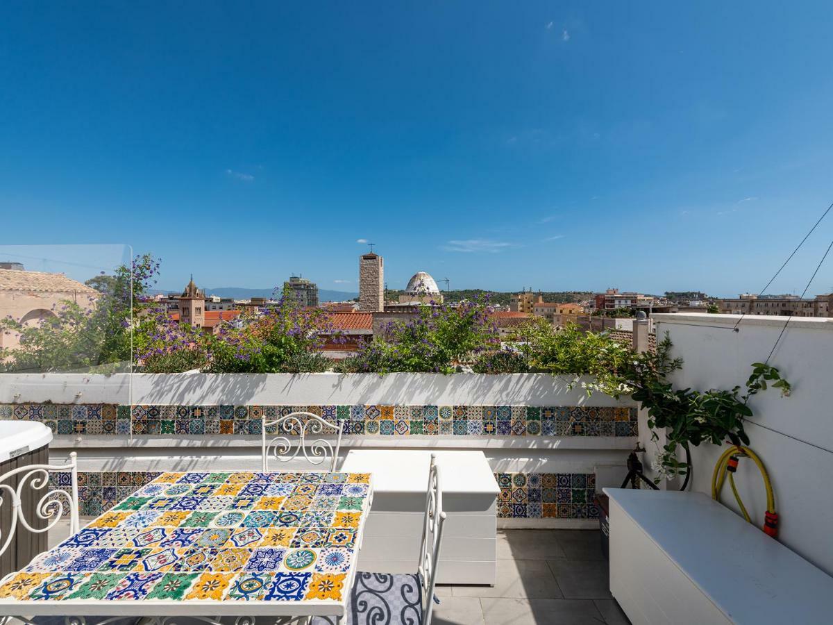 "Bea'S Terrace" - Private Jacuzzi And Panoramic Rooftop In The City Centre กาญารี ภายนอก รูปภาพ